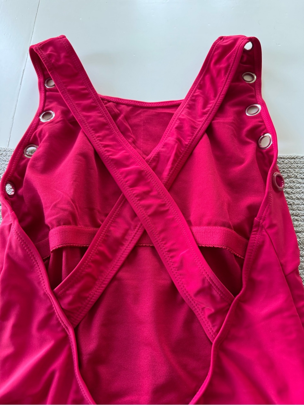 Juicy Couture Fuchsia Pink Grommet One-Piece Cross Back Swimsuit Sz Large - Picture 7 of 11